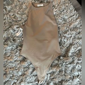 NWT Aritzia 90’s contour bodysuit